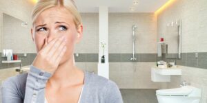 رفع نشتی لوله‌های فاضلاب در توالت و حمام
